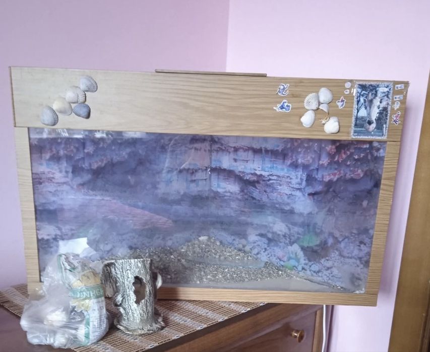 Угловий акваріум