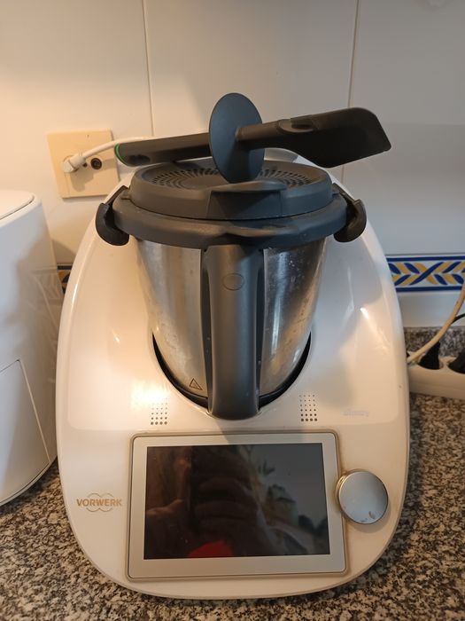 Vendo Bimby e acessórios como Nova