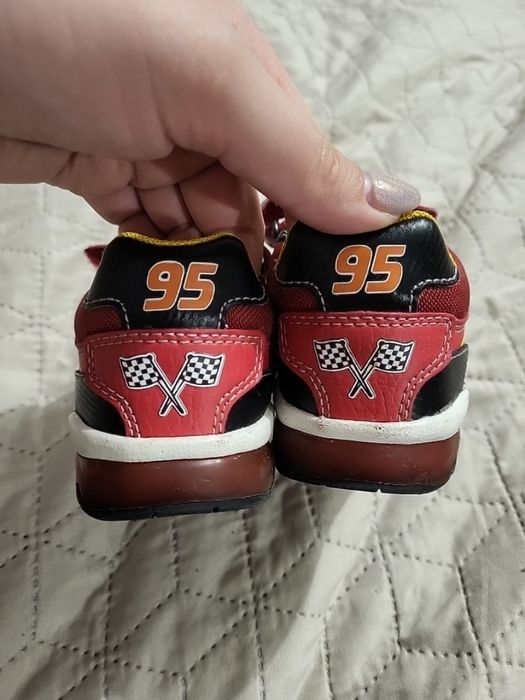 Дитячі кросівки Geox