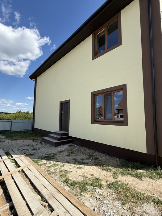 Продається дуплекс у місті Умань
