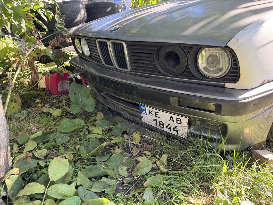 Продам BMW E30 купе