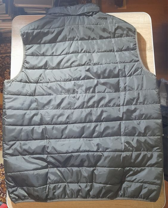 Чоловіча безрукавка