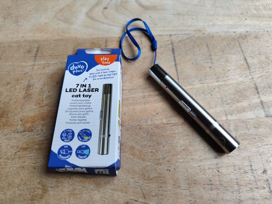 7 in 1 LED laser dla kota - wskaźnik laserowy - punkt, myszka, motylek
