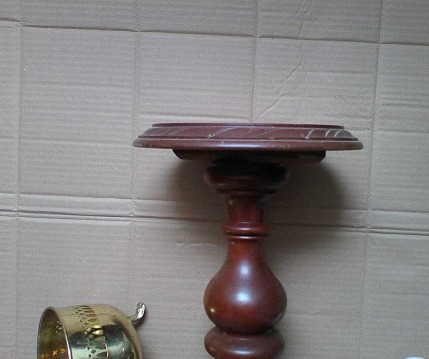 coluna suporte pedestal madeira e floreira