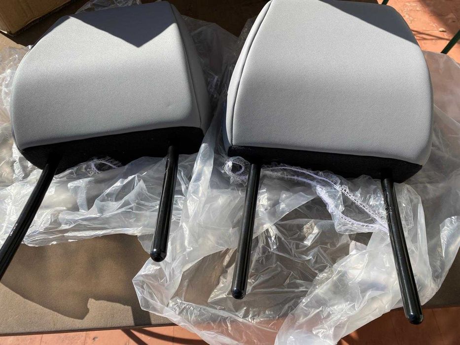 Encostos Cabeça Citroen C4 Max NOVOS - 2 unidades