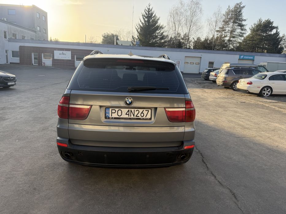 BMW x 5 3.5 lekko ryśnięte