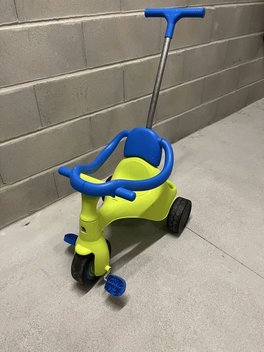 Triciclo Andador Molto Urban Trike