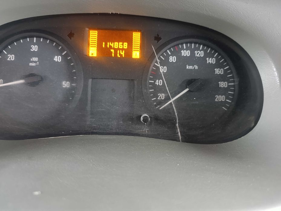 Carrinha Opel Vivaro 2000cc com 114868 km