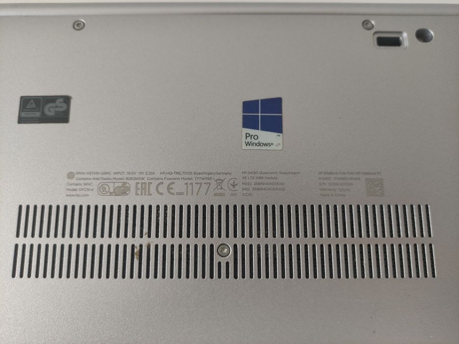 HP Elitebook Folio 1040 G3 + Docking station