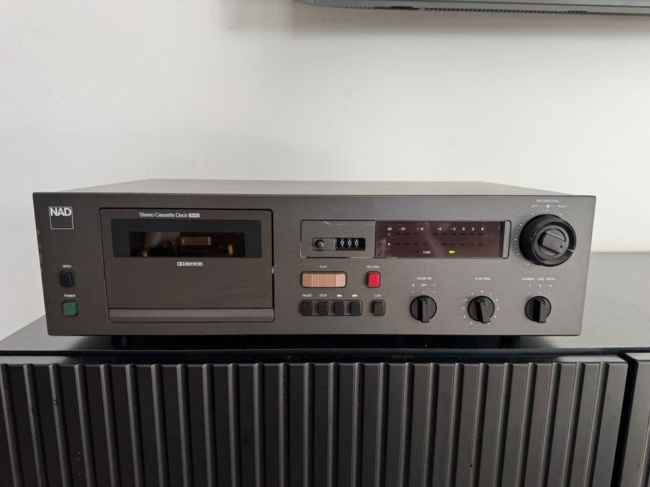 Magnetofon NAD 6325