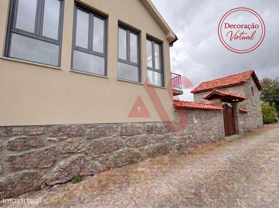 Moradia para Restauro com Terreno de 340 m² | Estorãos, Fafe