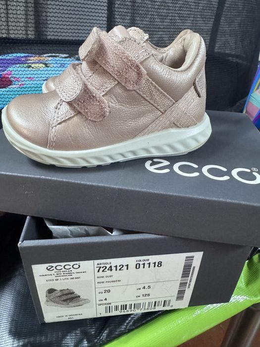 Sapatilhas Ecco tam. 20