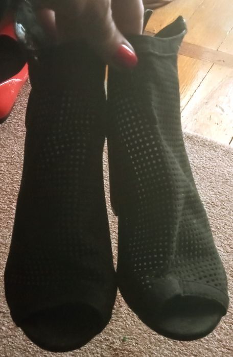 Sandały siateczkowe na obcasie,nowe, r.38