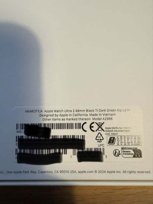Vendo Apple Watch Ultra 2 Black Titanium 49mm em excelente estado, sem riscos e com muito pouco uso