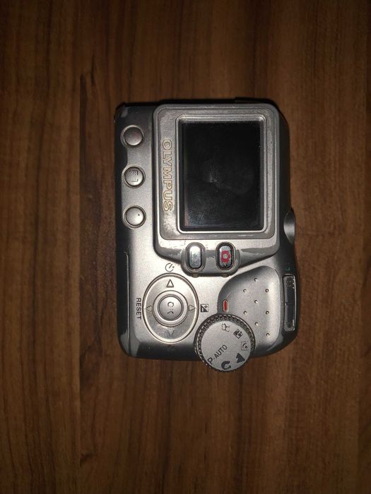 Câmara Fotográfica Digital Olympus FE-100