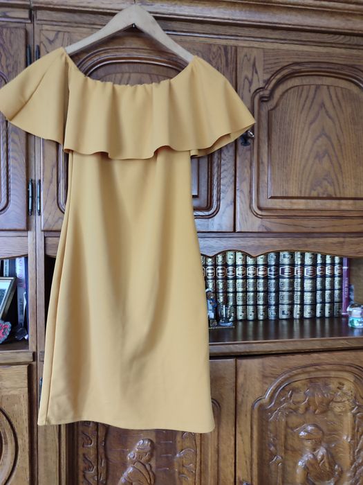 Sukienka bez rękawów