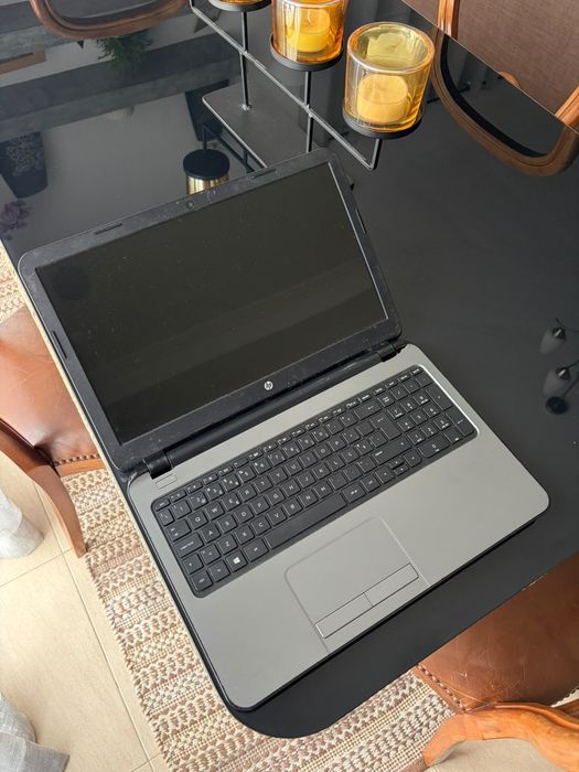 HP Notebook 15" – Para Peças ou Reparação