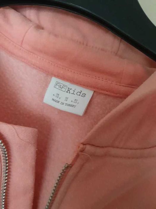 Bluza z kapturem F&F rozm 134/140