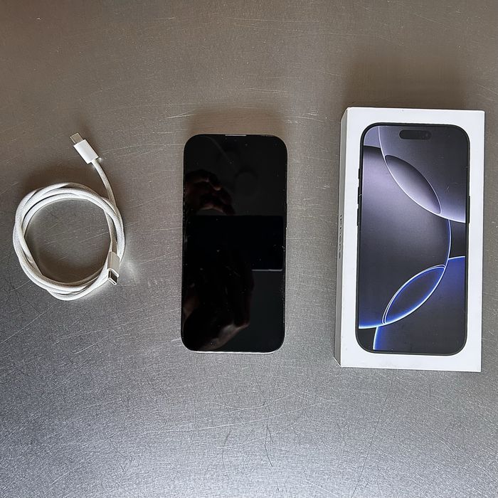 iPhone 16 Pro 128GB czarny na gwarancji