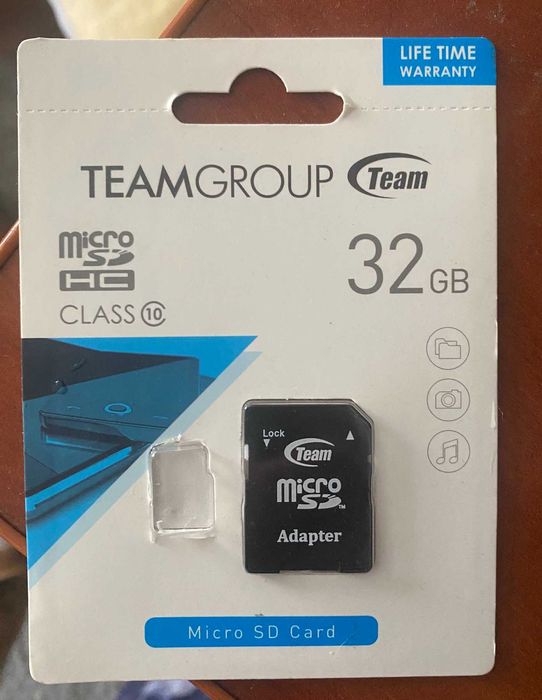 Адаптер Kingston 1 GB micro SD та TeamGRUP 32 GB micro SD