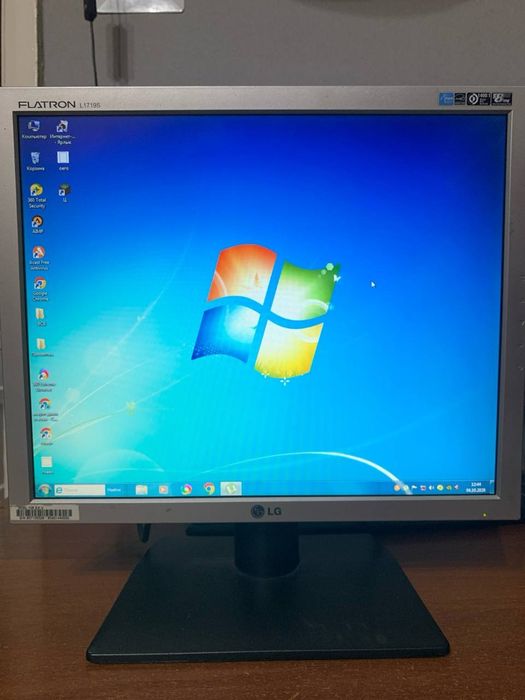 LG flatron 1719s
