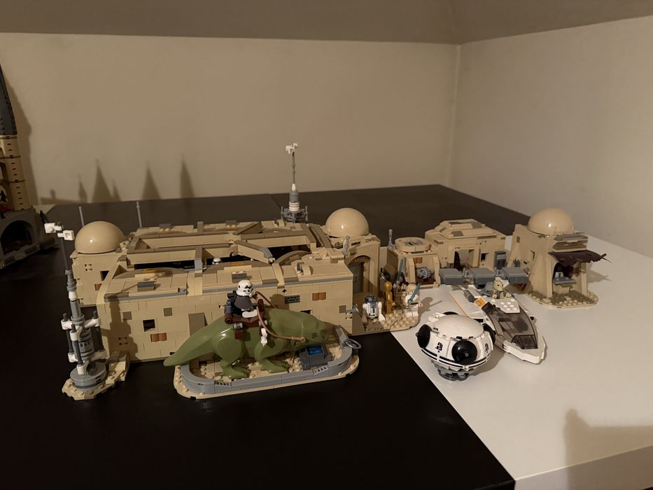 Lego kantyna mos esley