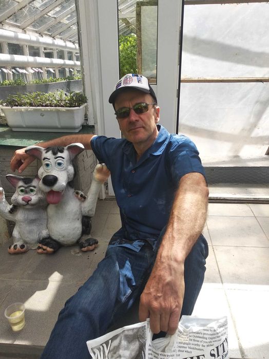 ищу попутчиков беженцем в Германию Мне 60