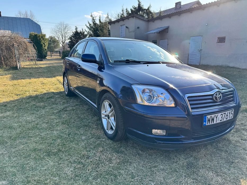 Toyota Avensis Toyota Avensis Liftback 2.0D, bogata wersja, 2004 rok