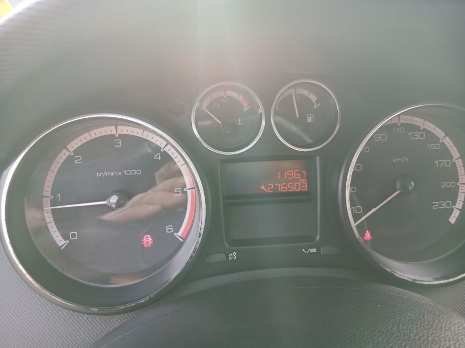 Пежо 308 sw 2011 року