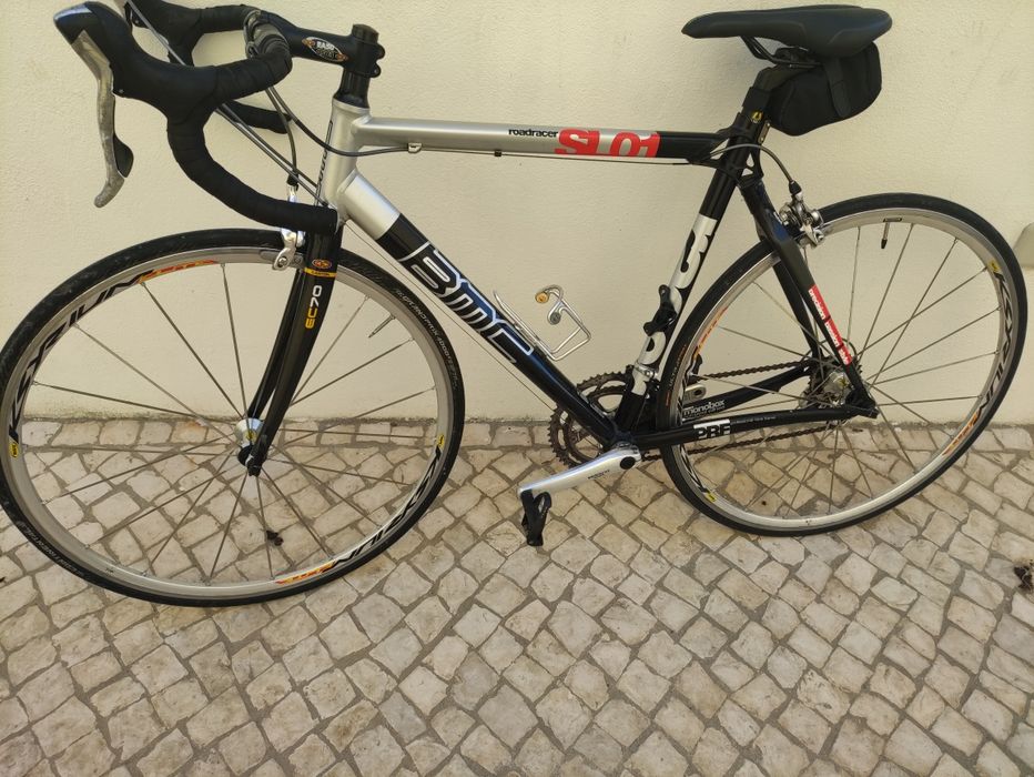 Bicicleta bmc escoras e forqueta carbono