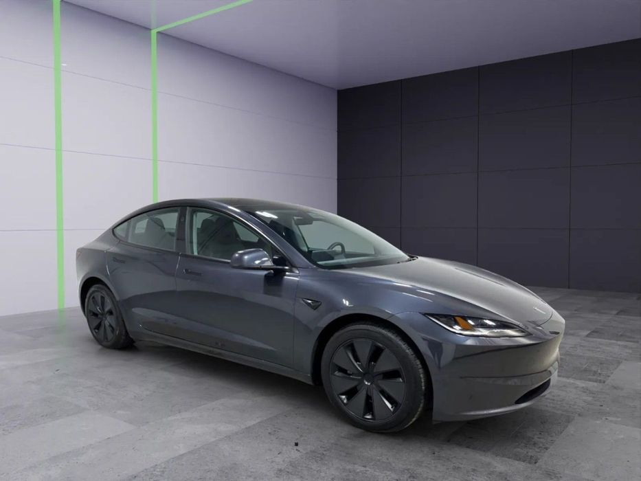Tesla Model 3498606826460948482
