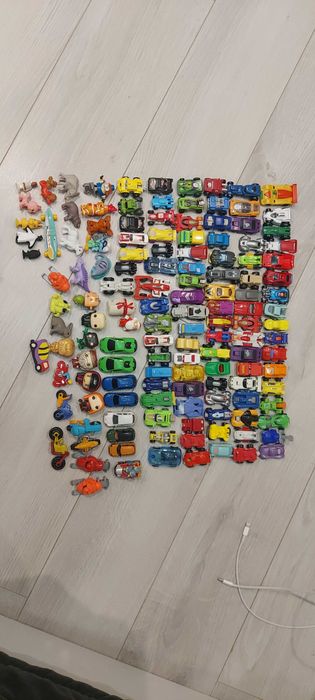 Машинки тачки киндер