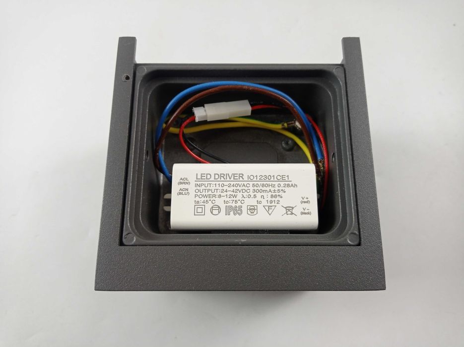 Lampa LED Elewacyjna Zewnętrzna Ogrodowa Ścienna Kinkiet 12W IP65