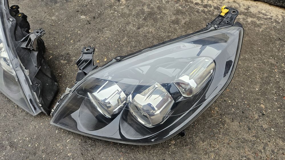 Lampa lewa prawa przód przednia h7 ciemna dymiona opel vectra c gts