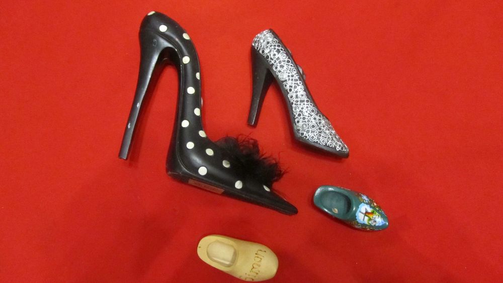 Фарфоровые туфельки,балетки и туфельки для ювелирки.
