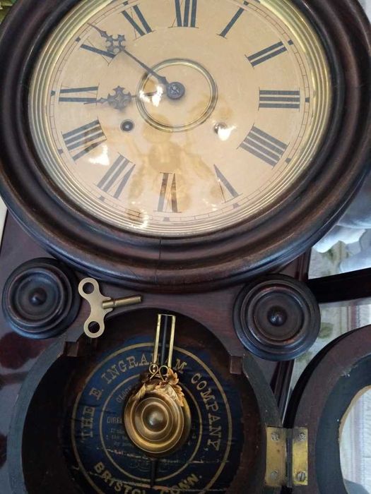 Relógio de sala mecânico  século XIX Ingraham Compay