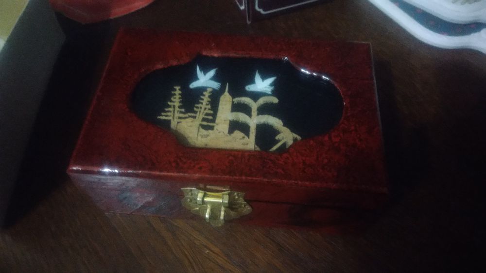 Bibelos varios em caixa ou novos