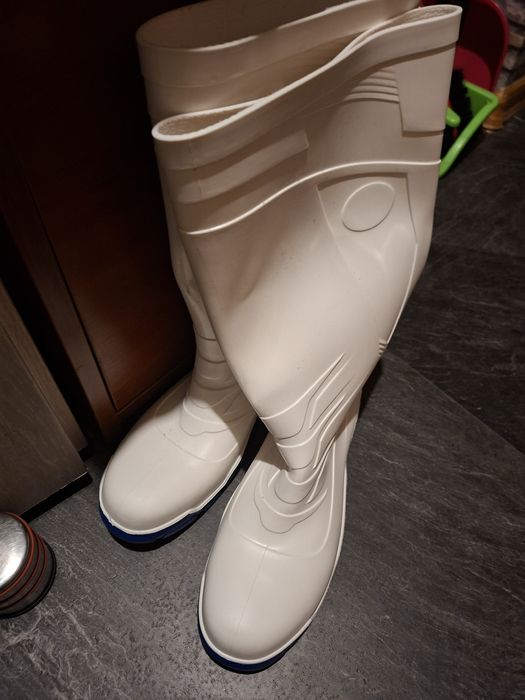 Buty gumowe białe