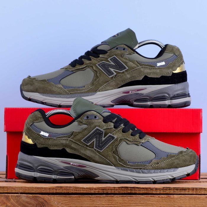(1992) Чоловічі Кросівки New Balance 2002R колір хакі (41-46) нб NB