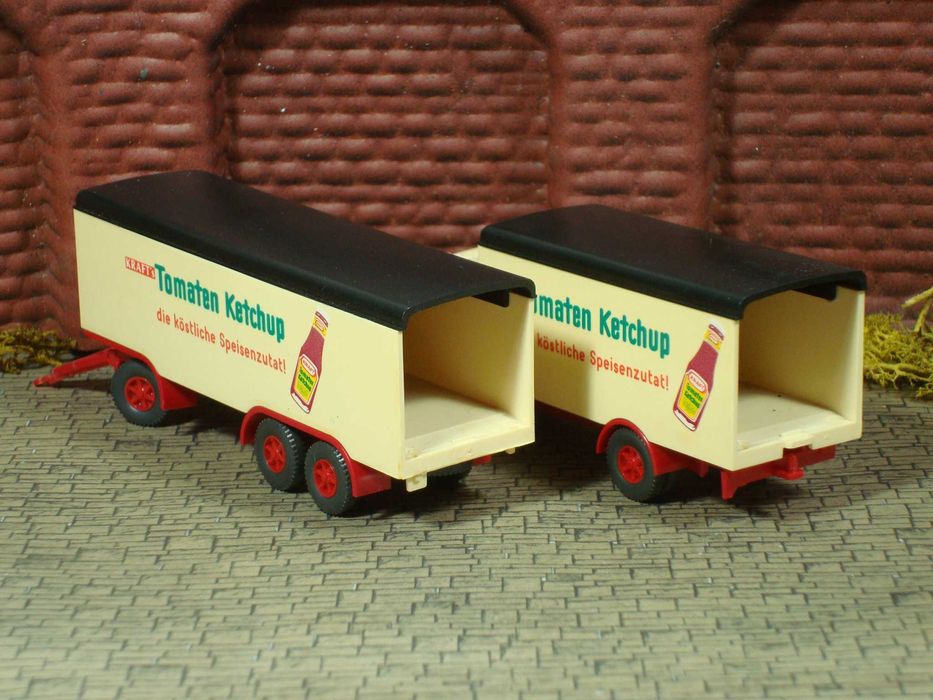 Wiking 886 - Bussing 8000 / Camião c/ Reboque 3 Eixos "Kraft`s"/ Usado