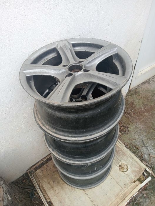 Vendo 9 jantes 15 para para opel Vectra diesel do ano 1997