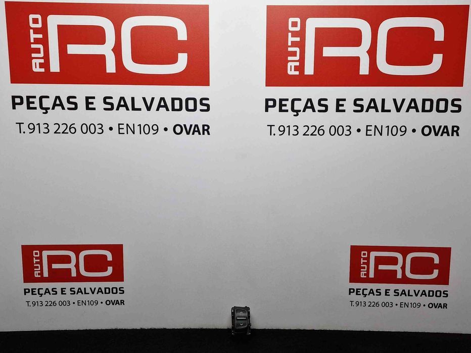 Comando / Botão / Interruptor Vidros Frente Direito DACIA SANDERO II ano 2013