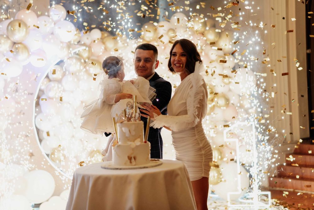 Диджей DJ, ведущая, живой вокал, свадьба, юбилей Одесса область.