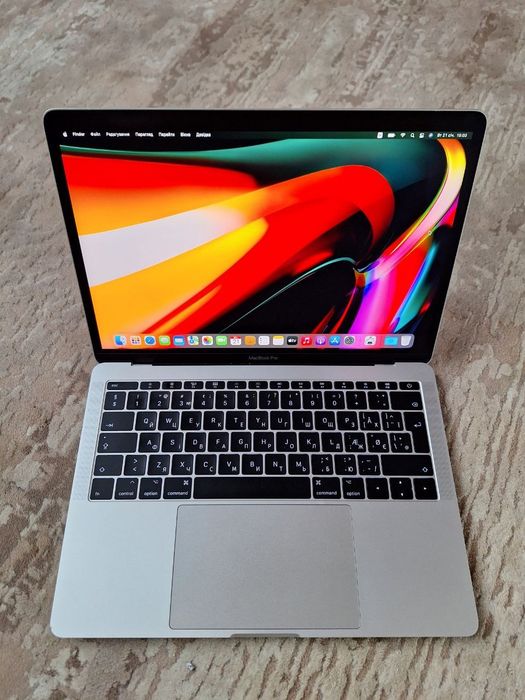 MacBook pro 13" Core i5/8/256 новий акумулятор