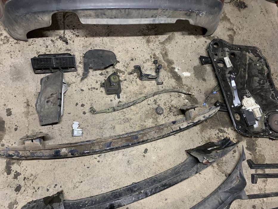 Гольф 4 запчастини в хорошому стані