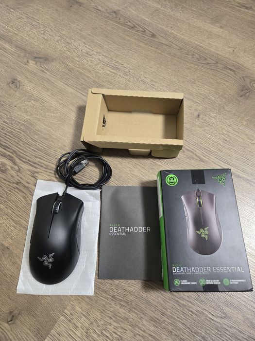 Миша Razer DeathAdder Essential USB Black