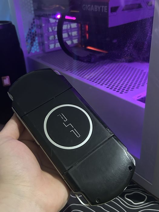 Psp 3000 64 гб + 120 игр + кейс / псп слим 3000