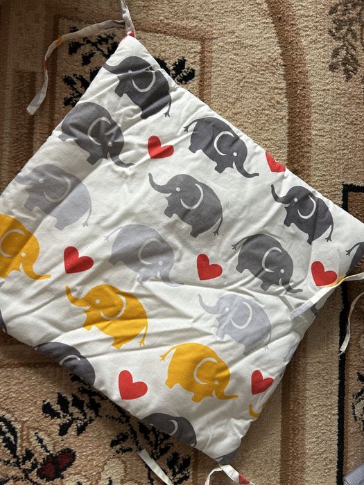 Бортики на дитяче ліжко набір