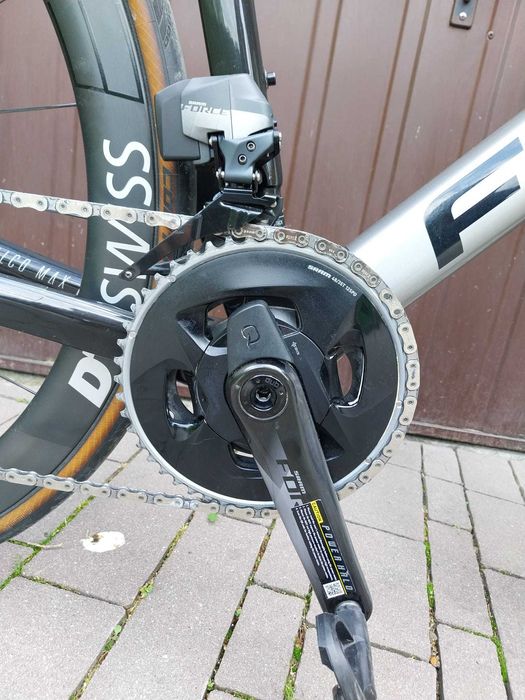 Rower szosowy Focus Izalco Max 9.7 | SRAM Force AXS | DT Swiss ERC 1400