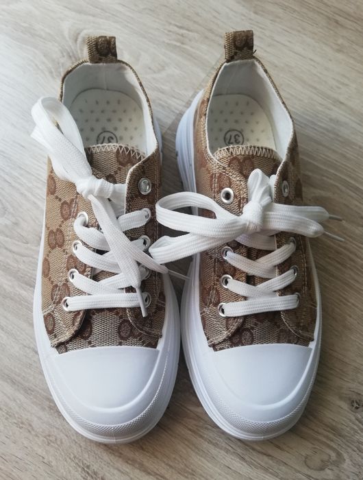 Trampki tenisówki  sneakersy białe beżowe 37 nowe